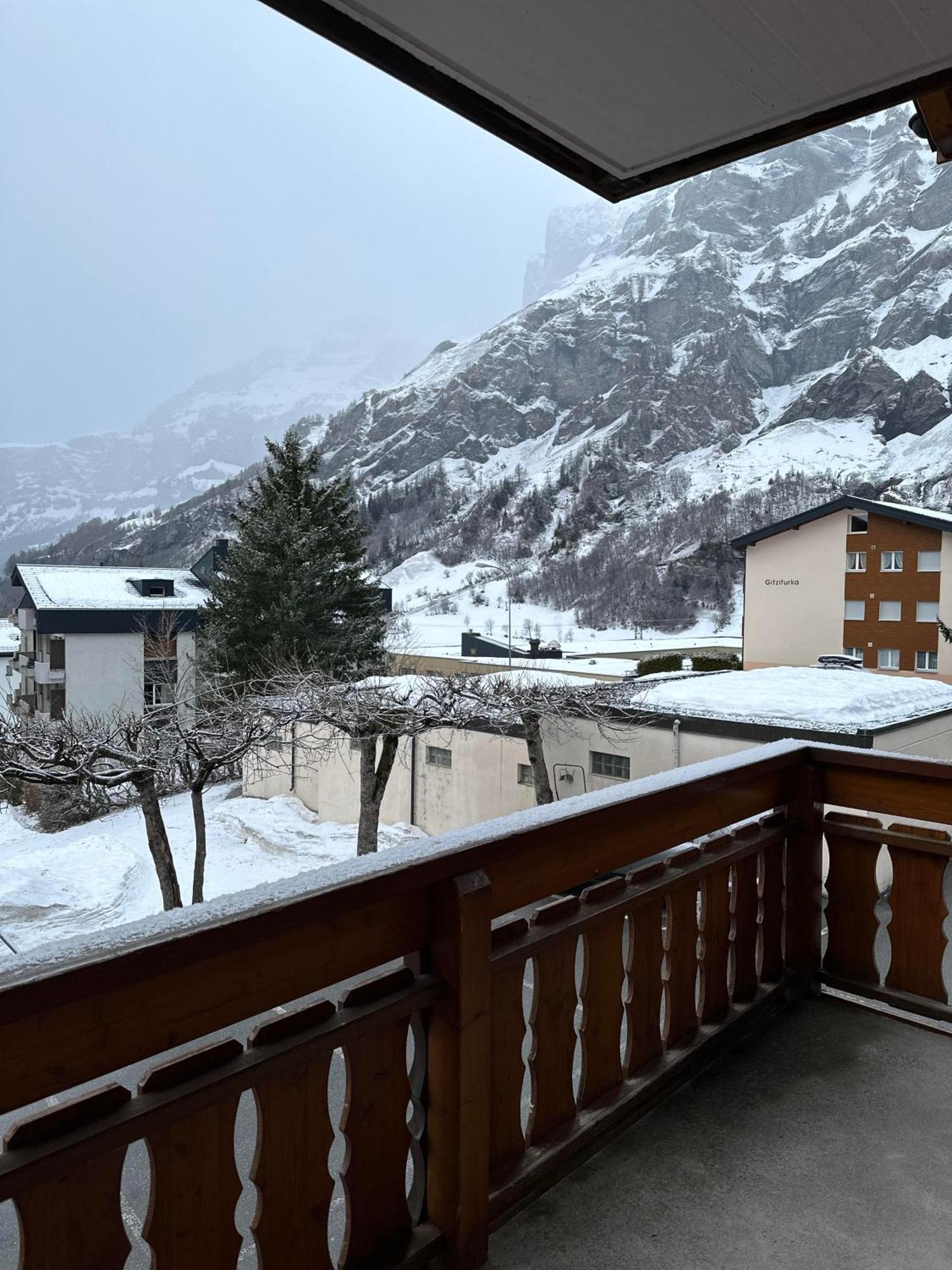 Touristenheim Bergfreude Leukerbad Esterno foto